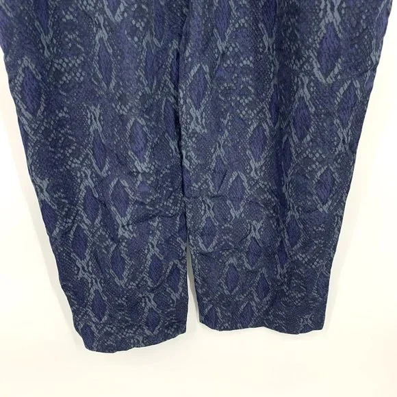 Banana Republic Jumpsuit Blue Snake Print Sleeveless V Neck - Picture 5 of 8